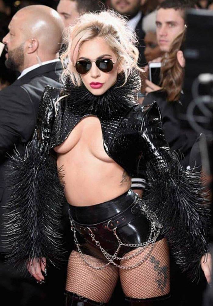 Grammy 2017: тренды на красной дорожке