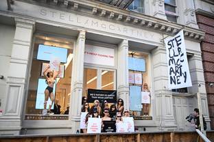 Stella McCartney hosts NYFW "No Leather Ever" campaign with PETA