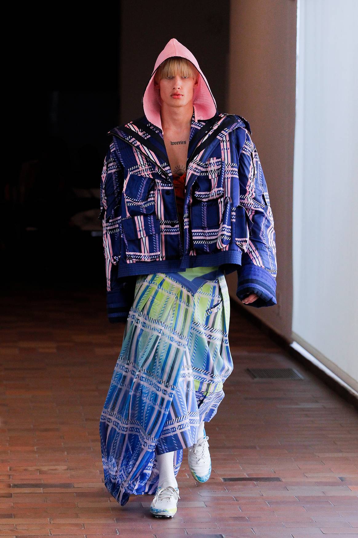Photo Credits: Javier Molina, colección final de Grado en “Fashioners of the world”.