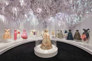 Schau in London: Dior mit britischem Flair