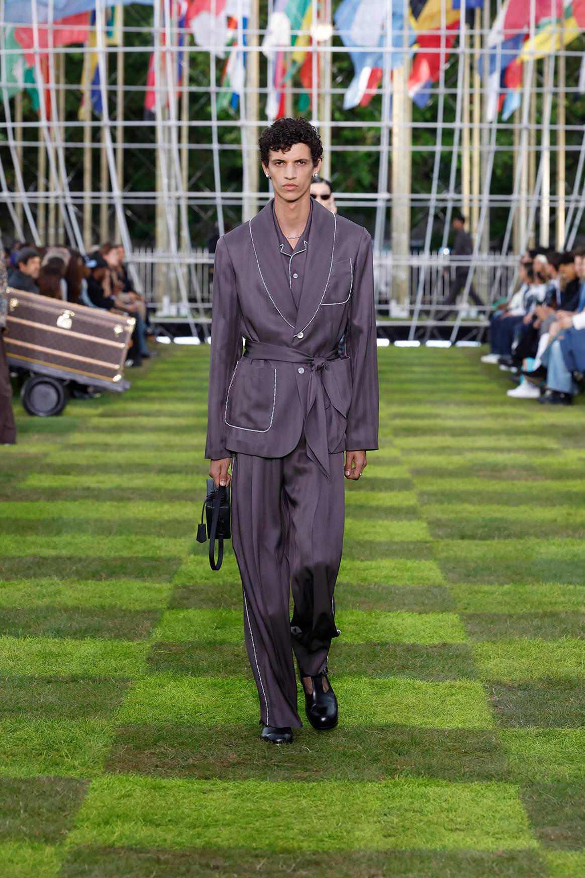 Louis Vuitton, colección moda-hombre para la temporada Primavera/Verano 2025.