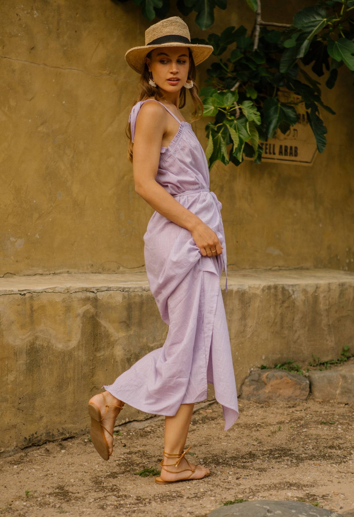 J label, dames collectie SS23, eigendom van het merk.