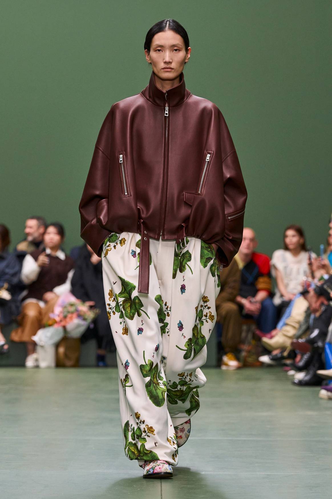 Loewe AW24