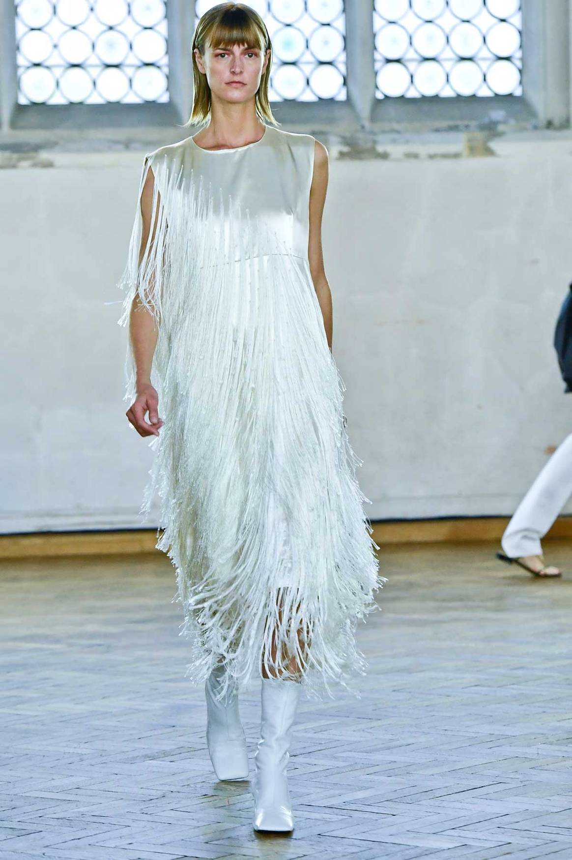 Sharon Wauchob - PE20 - Catwalkpictures