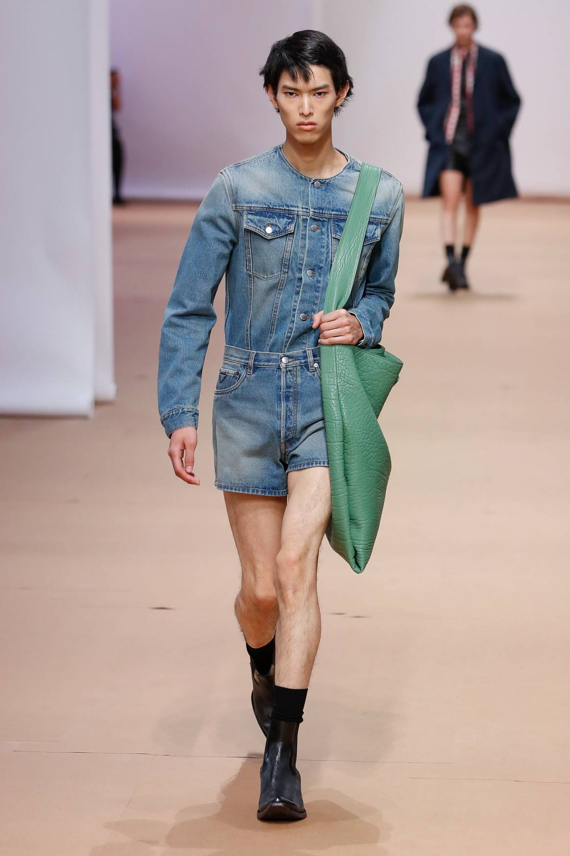 Prada SS23, beeld via Prada