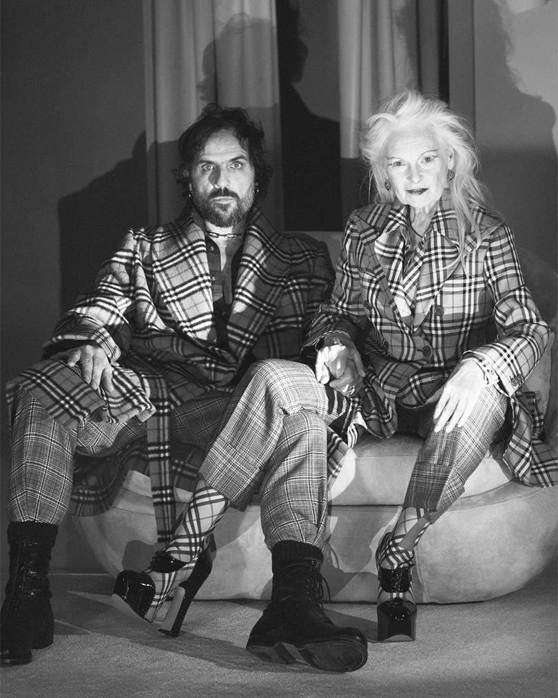 Sale a la venta la colección Burberry de Vivienne Westwood con Kate Moss como protagonista.