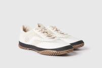  In vendita le sneaker sostenibili di Stella McCartney 