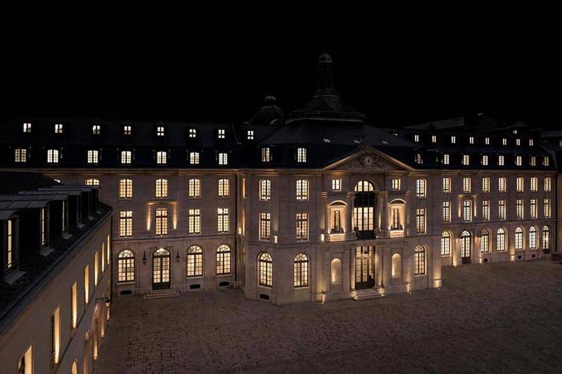 Saint Laurent inaugura su nueva sede en París