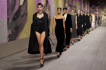 Video: Die Entstehung der Haute Couture Kollektion von Dior