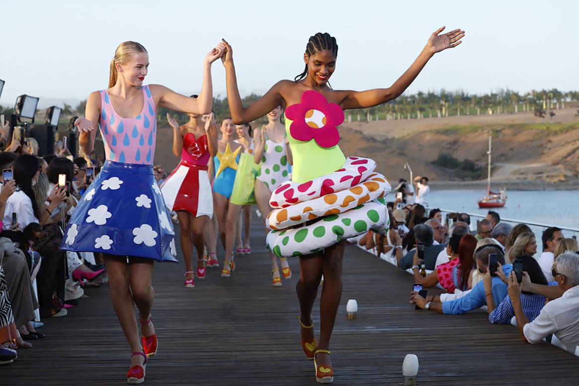 Desfile de Ágatha Ruiz de la Prada en Gran Canaria Swim Week 2024.