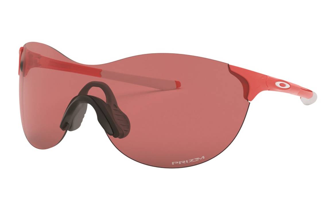 Oakley breidt revolutionaire Prizm™-technologie uit met nieuwe exclusieve monturen