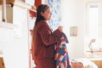 Artist Evelina Kroon designs charity blanket for Arket