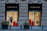 Aandelenprijs moederbedrijf Michael Kors en Versace schiet omlaag na tegenvallende resultaten derde kwartaal
