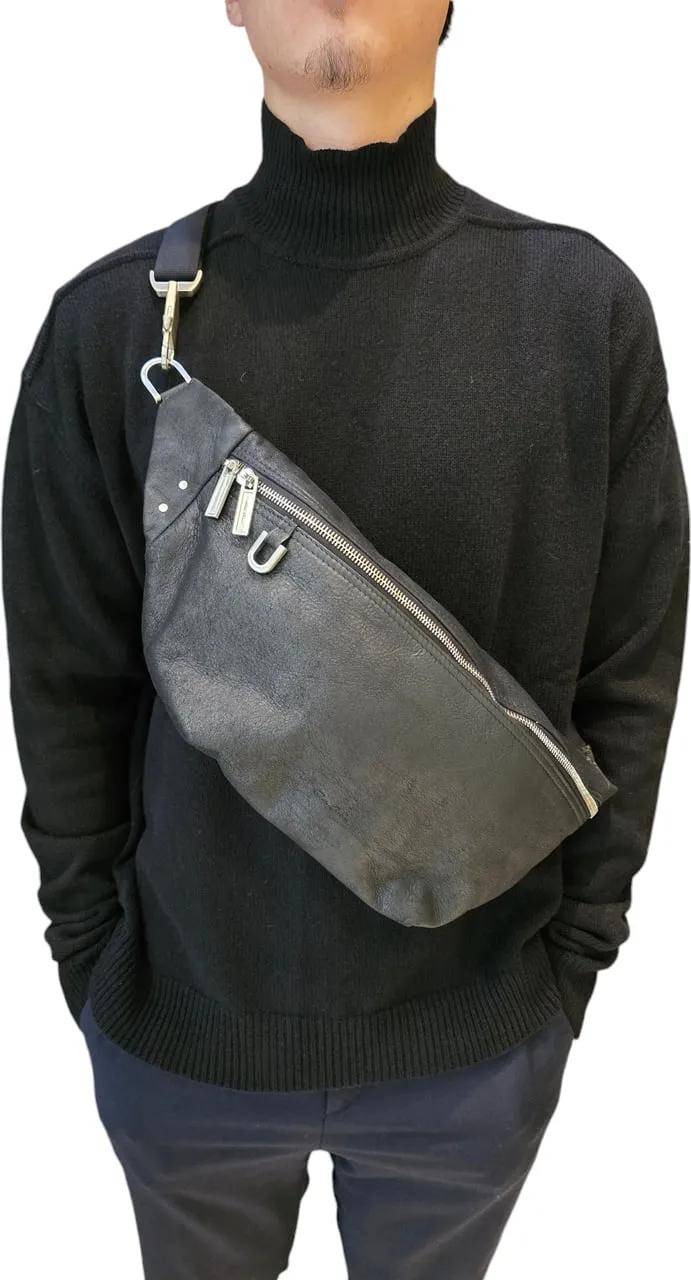 Sacs bandoulière, Sac banane big Bumbag noir cuir blister Rick Owens en noir | Rick Owens