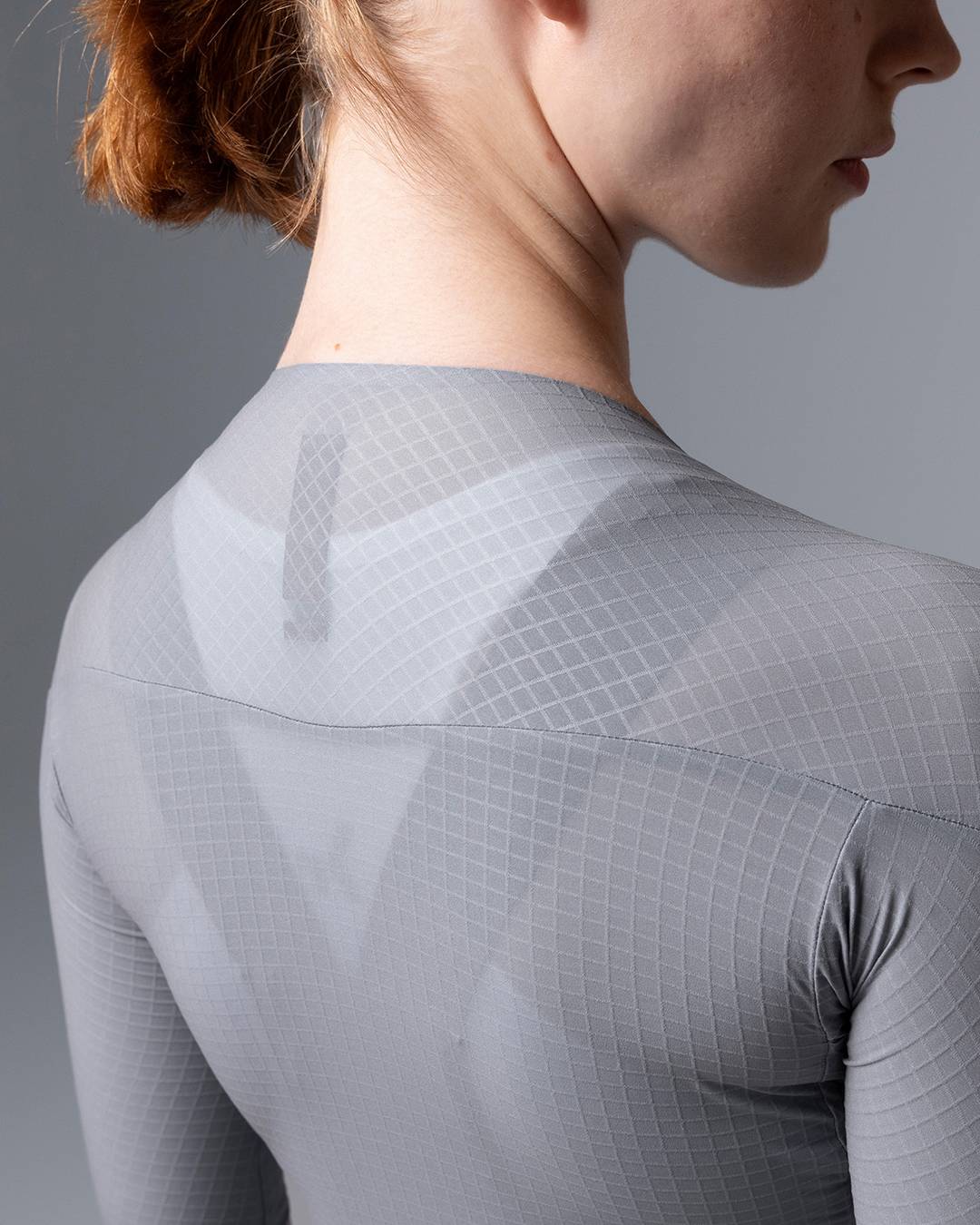 Fotografía de campaña de los primeros diseños de “The One Off”, la línea de diseño experimental de la deportiva Gobik.