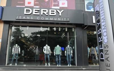 Derby Jeans Community: Looking beyond metros