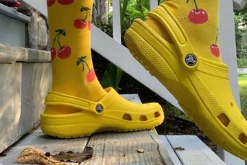 Deutliches Plus im vierten Quartal: Crocs erhöht Umsatzprognose