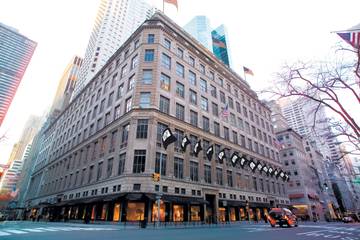 Authentic Brands Group en Saks Global plannen joint venture voor luxe mode