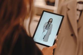 Mango lanceert AI-stylist en WhatsApp-kanaal voor gepersonaliseerde winkelervaring