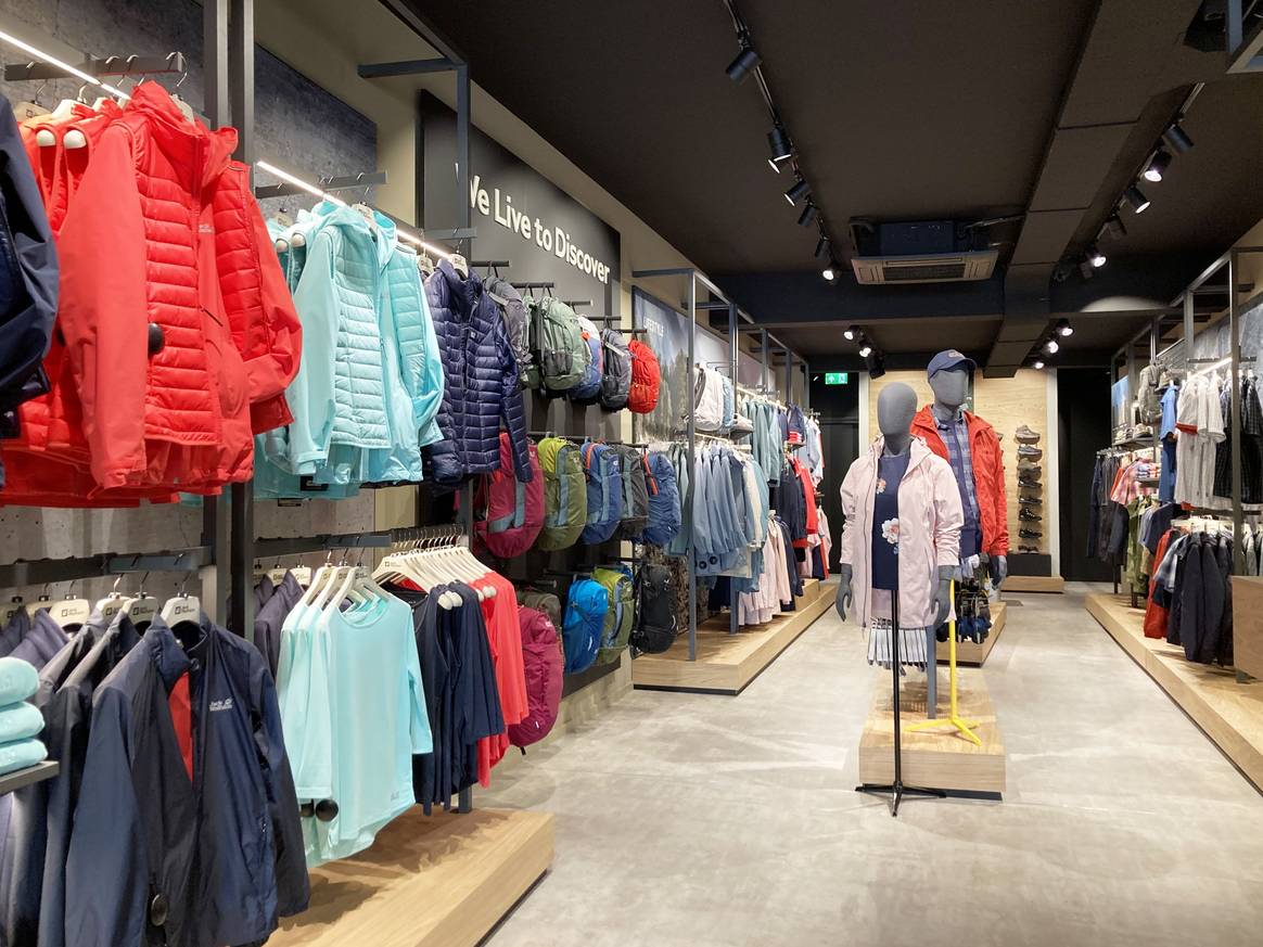 homoseksueel Gestaag melk Jack Wolfskin opent in Utrecht eerste winkel in Nederland