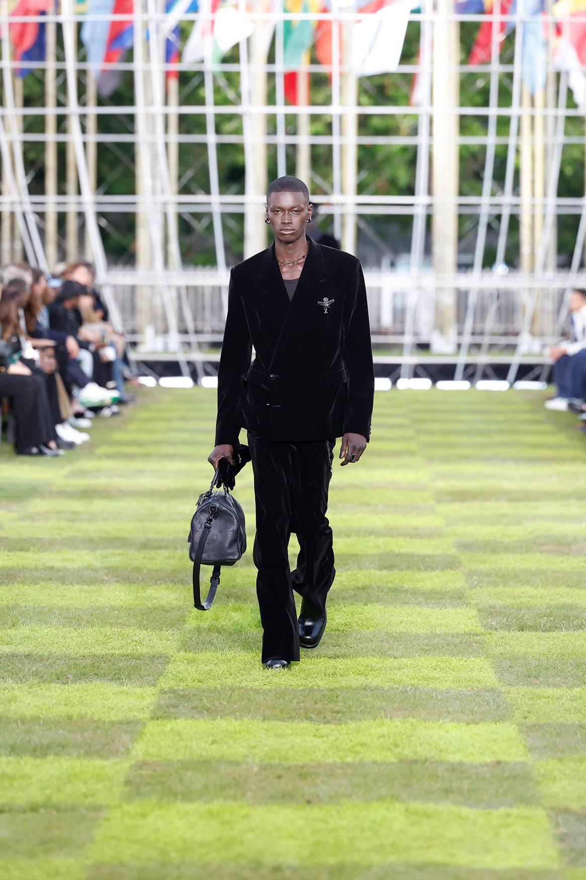Louis Vuitton, colección moda-hombre para la temporada Primavera/Verano 2025.
