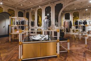 В России открылся первый монобренд Balmain