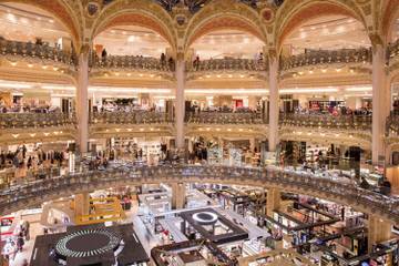 Сеть универмагов Galeries Lafayette покупает работающего в России онлайн-ритейлера
