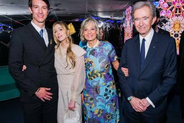   Le possible rachat du Paris FC par la famille Arnault, une aubaine pour le foot français 