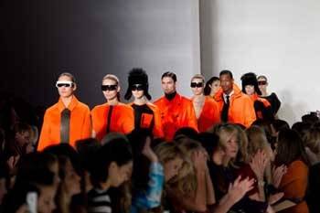 Michael Kors vende 3 millones acciones a precio máximo