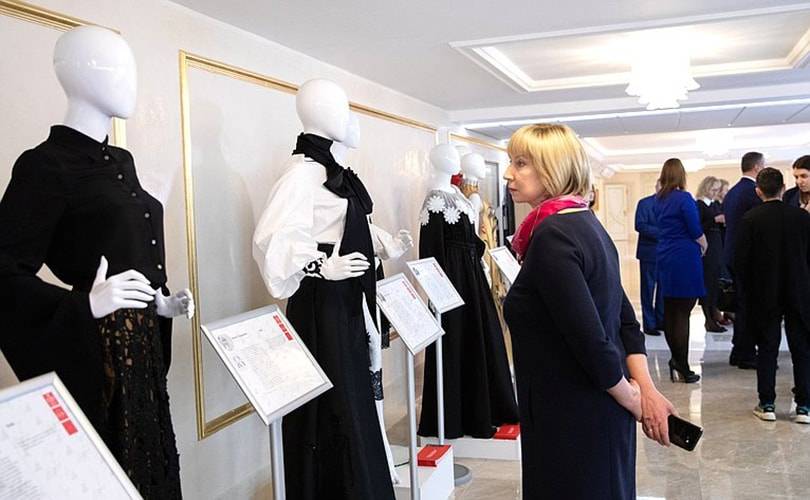В Совете Федерации проходит выставка российских дизайнеров: фото