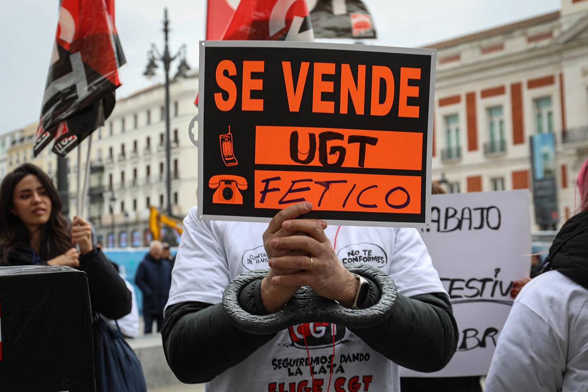 Concentración de trabajadores de El Corte Inglés convocada por la CGT, en marzo de 2023, en contra del nuevo Convenio Colectivo de Grandes Almacenes.