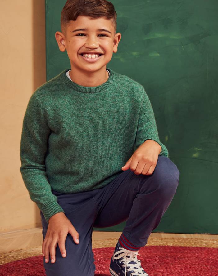 Cashmere Round Neck Jumper Leaf green | Brora
