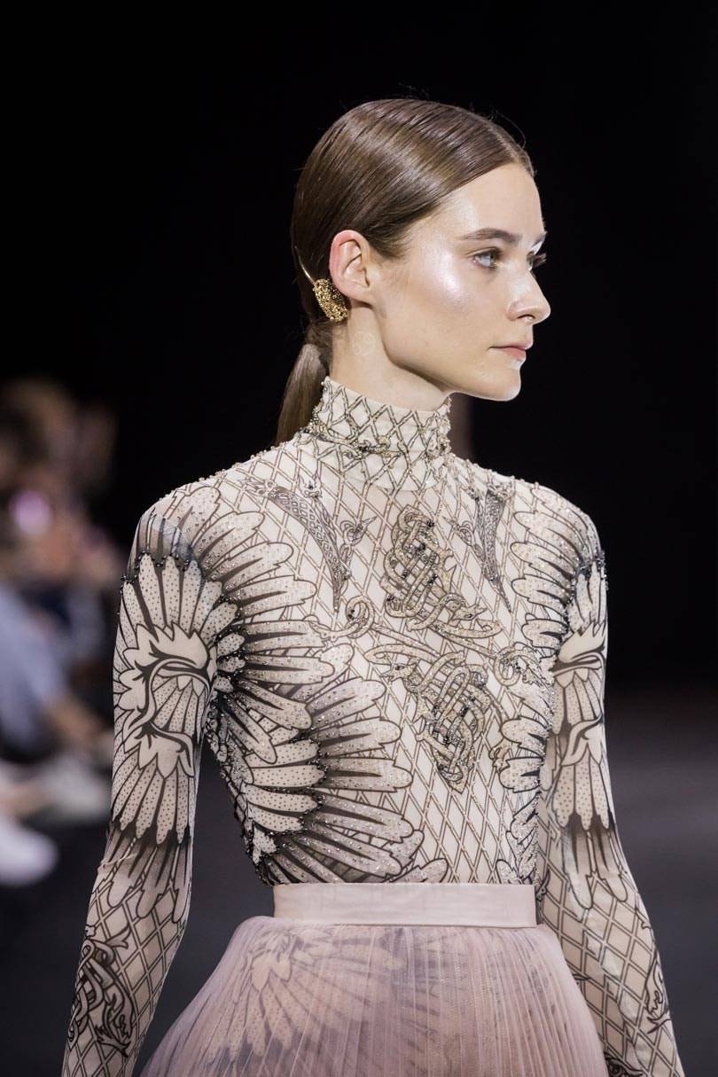 На Неделе моды в Москве состоялся первый показ Faberlic Couture