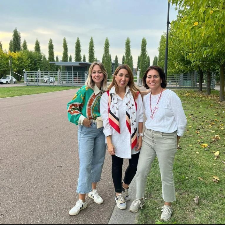 Representatives of the Centro de Enseñanzas Artísticas de Superiores de Diseño ESSDM of Seville at the Max Mara facilities in Reggio Emilia, Italy. Image courtesy of ESSDM.