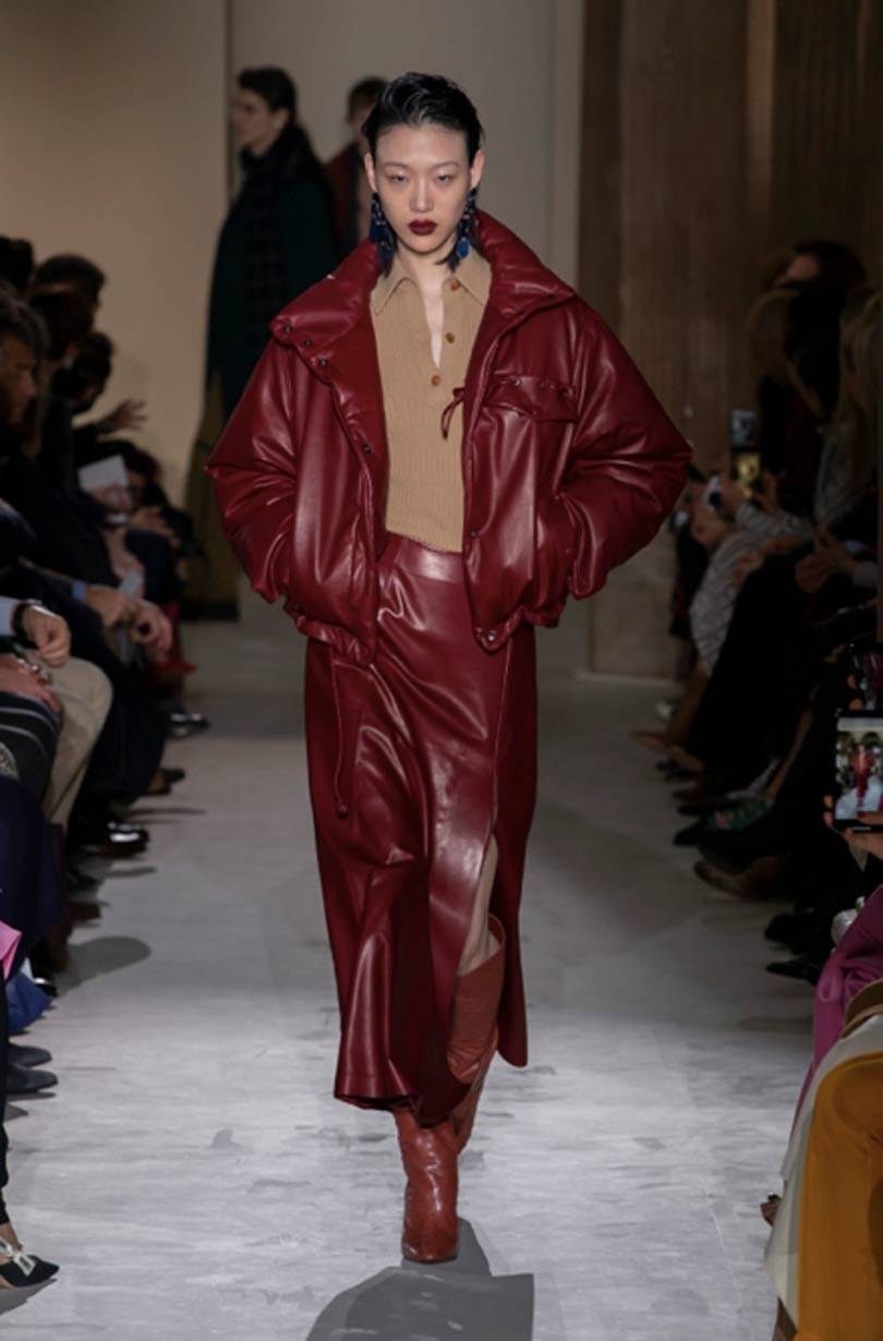 Salvatore Ferragamo abre la jornada de moda en Milán con desfile en un iglesia