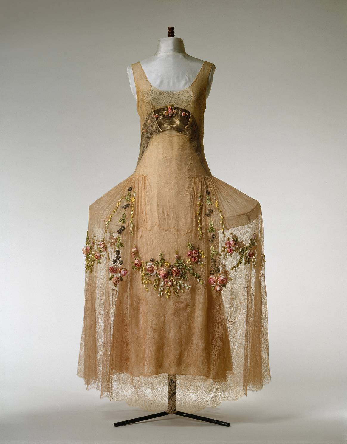 Boué Soeurs (Sylvie and Jeanne Boué) dress.