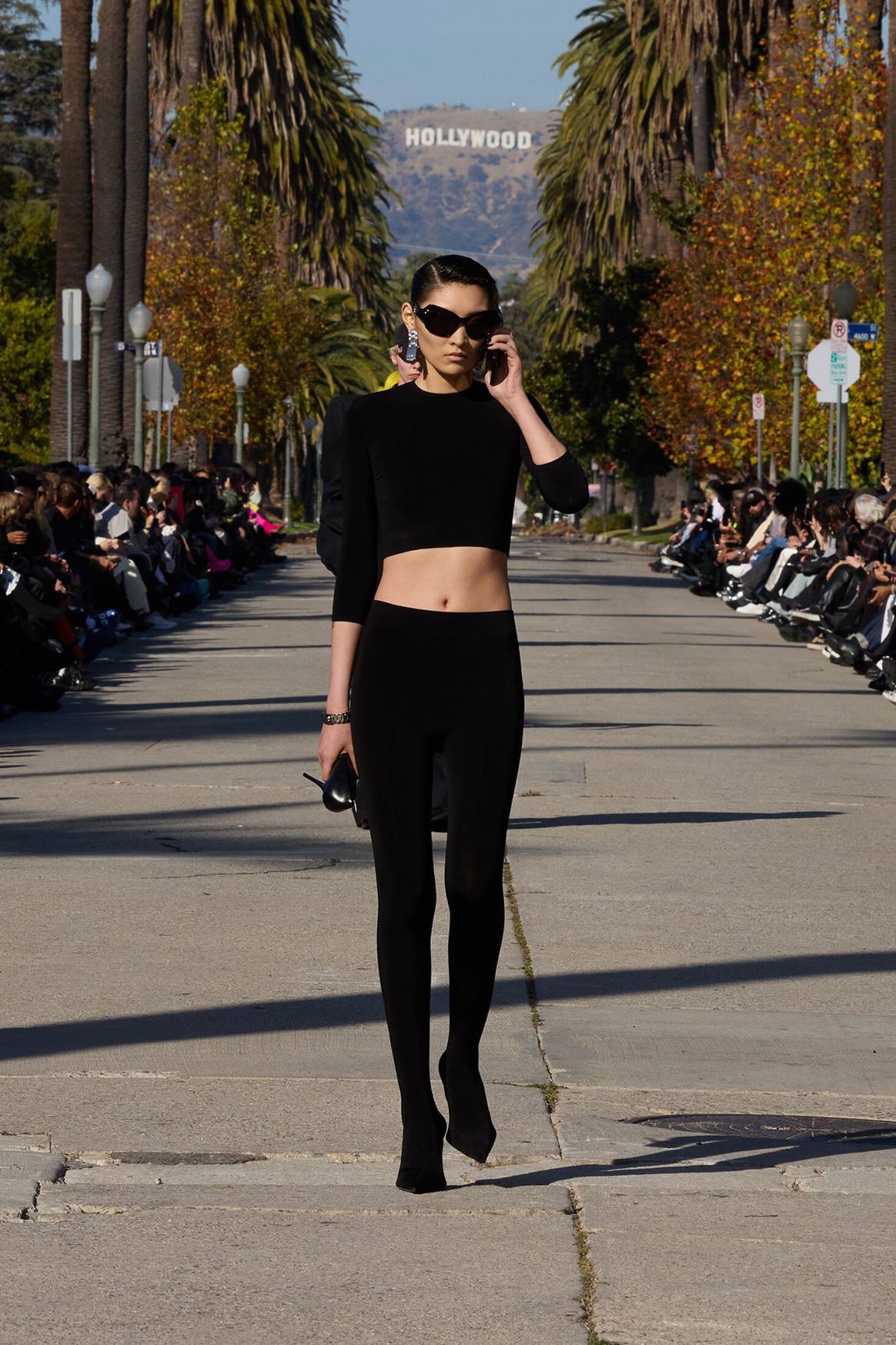 Balenciaga, desfile de presentación en Los Ángeles de la colección de Otoño para hombre y mujer FW24.