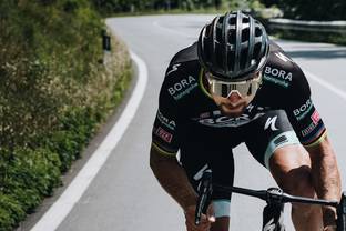 100% teams up with cyclist Peter Sagan for sunglasses collection