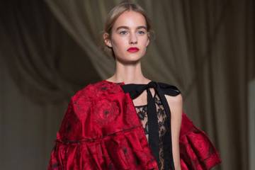 Copping pour Oscar de la Renta fait valser la New York Fashion Week