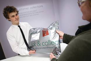 John Lewis gaat geld vragen voor click & collect