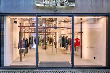 Zurück in der Heimat: Mytheresa feiert Wiedereröffnung in München