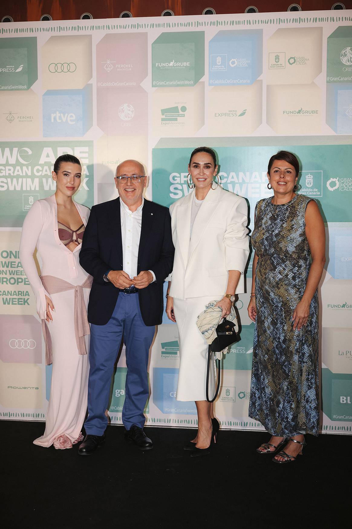 De izq. a dcha., Alba Díaz, Antonio Morales, Vicky Martín Berrocal y Minerva Alonso.