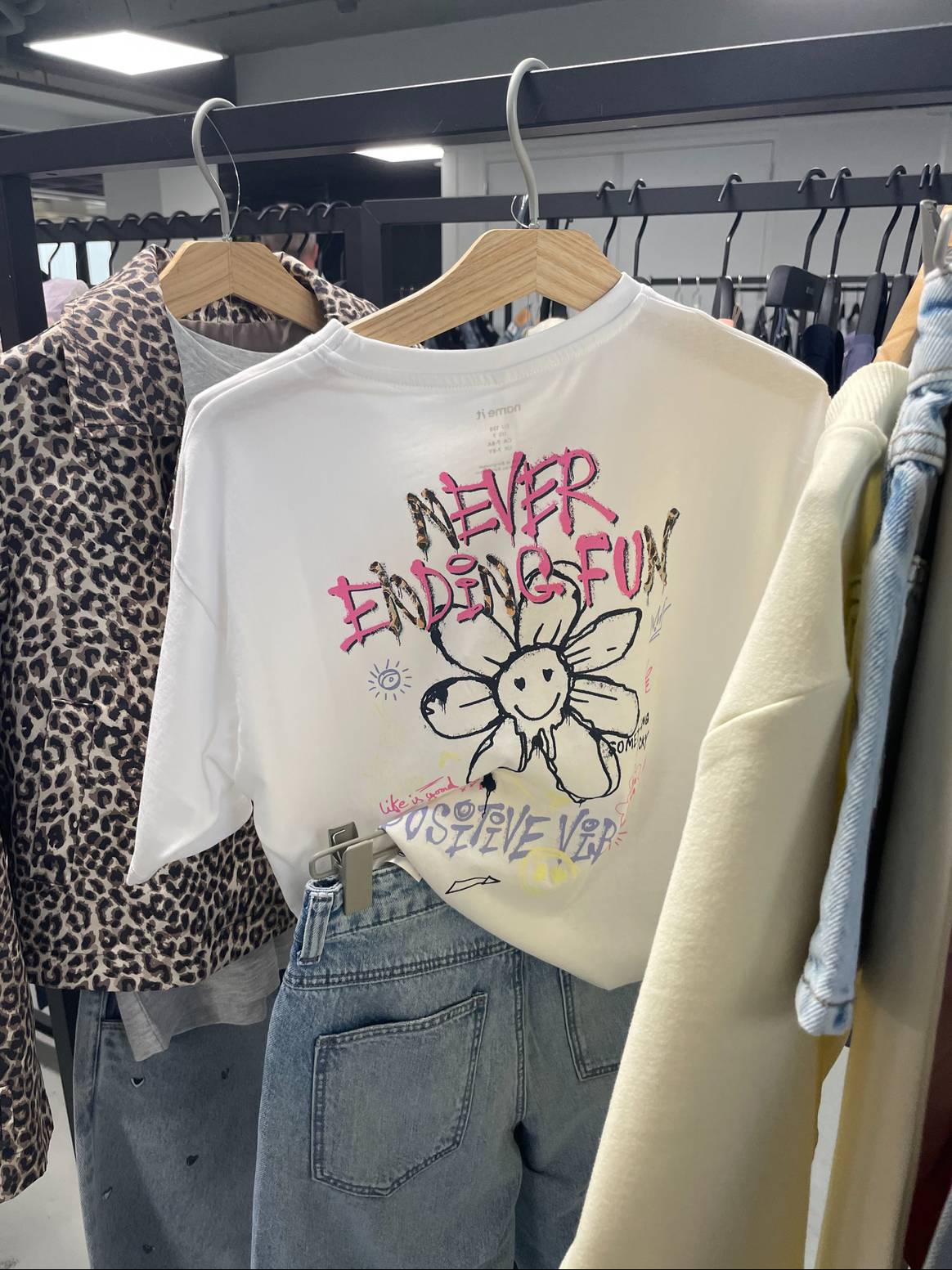 Een backprint bij Name It.