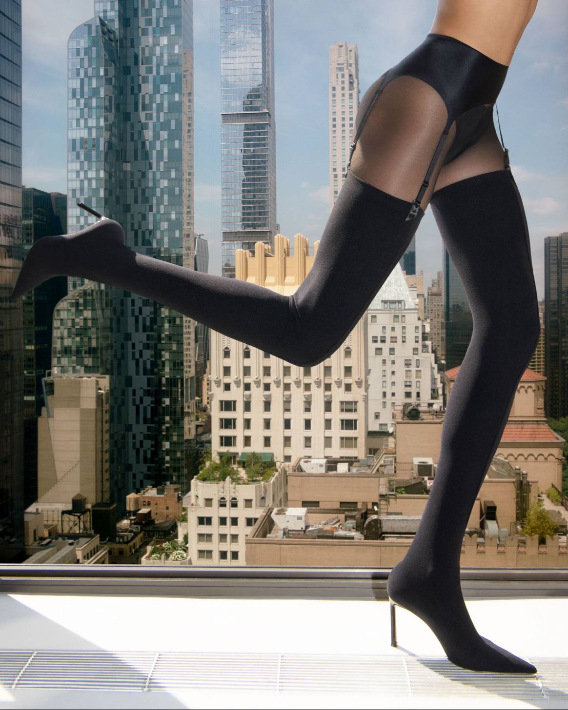 Bild: Sergio Rossi x Wolford
