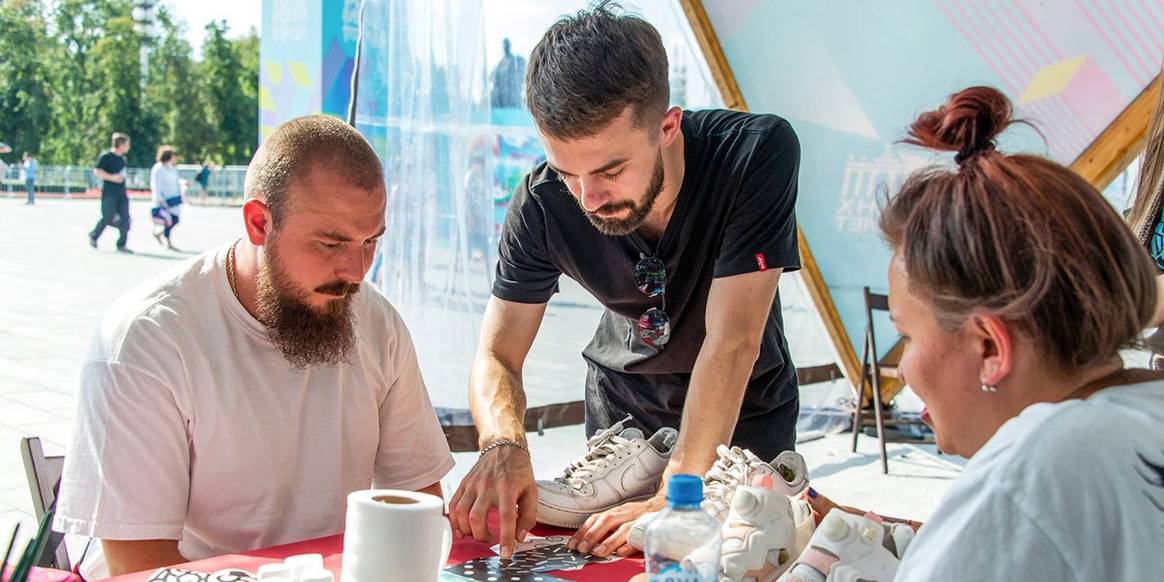 Семь пороков фэшн-индустрии и осознанное потребление - как прошла неделя Street Style на ВДНХ