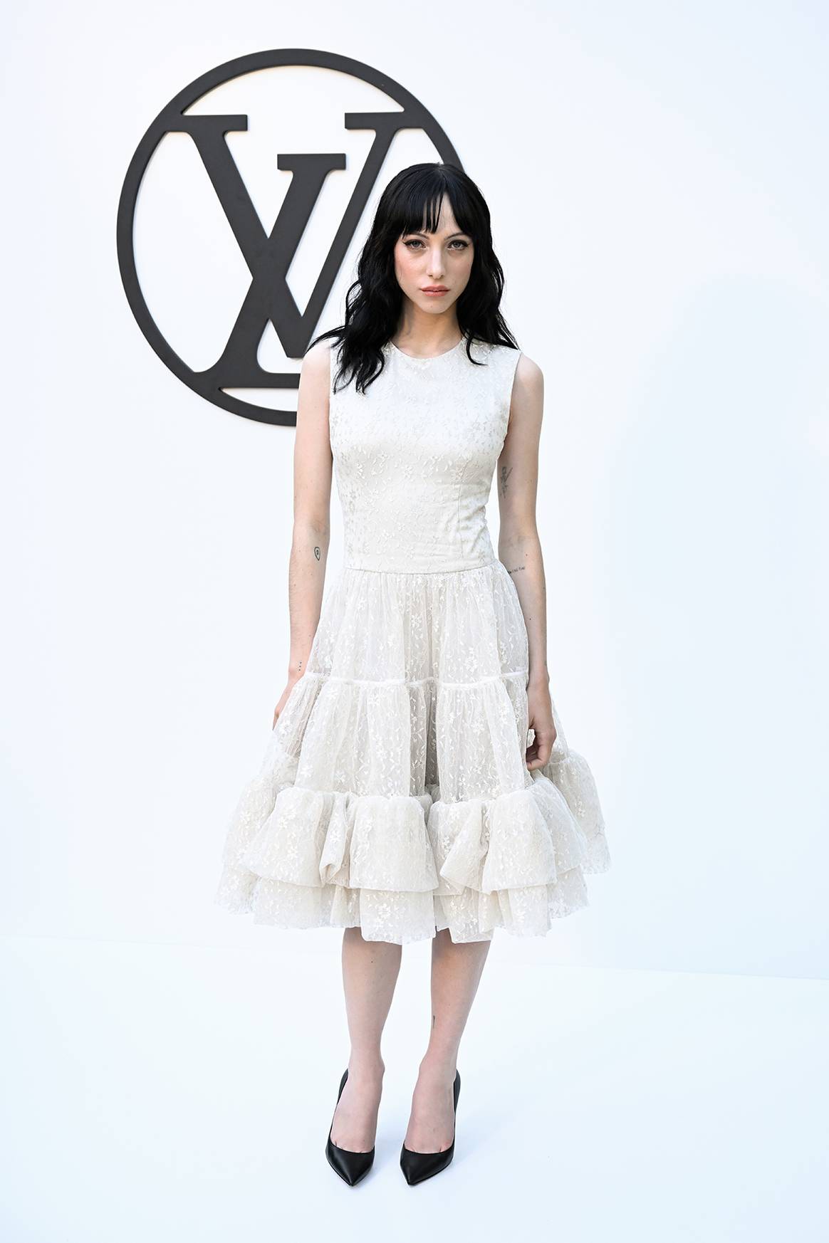 Devon Ross, a su llegada al desfile de Louis Vuitton en Barcelona.