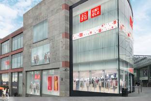Fast Retailing relève ses prévisions mais redoute la pression de la guerre douanière
