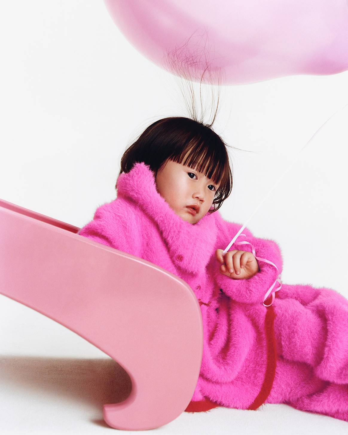 In beeld: Jacquemus duikt in kinderkleding met Pink Holiday Capsule