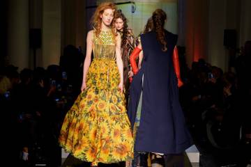 Haute couture: Jean Paul Gaultier champêtre, Valentino mythologique