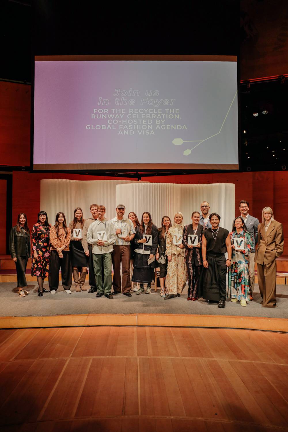Winnaars van het programma Visa Young Creators: Recycle the Runway van Global Fashion Agenda (GFA) en Visa.